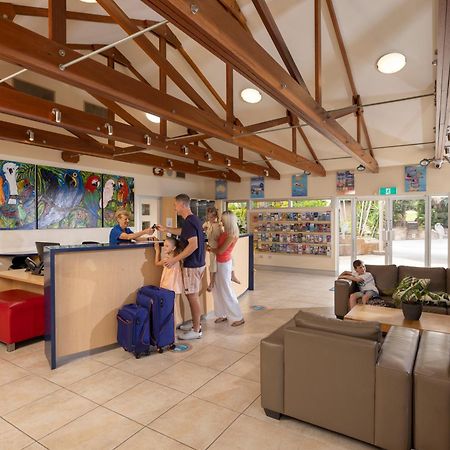 Ashmore Palms Holiday Village Gold Coast Exterior photo