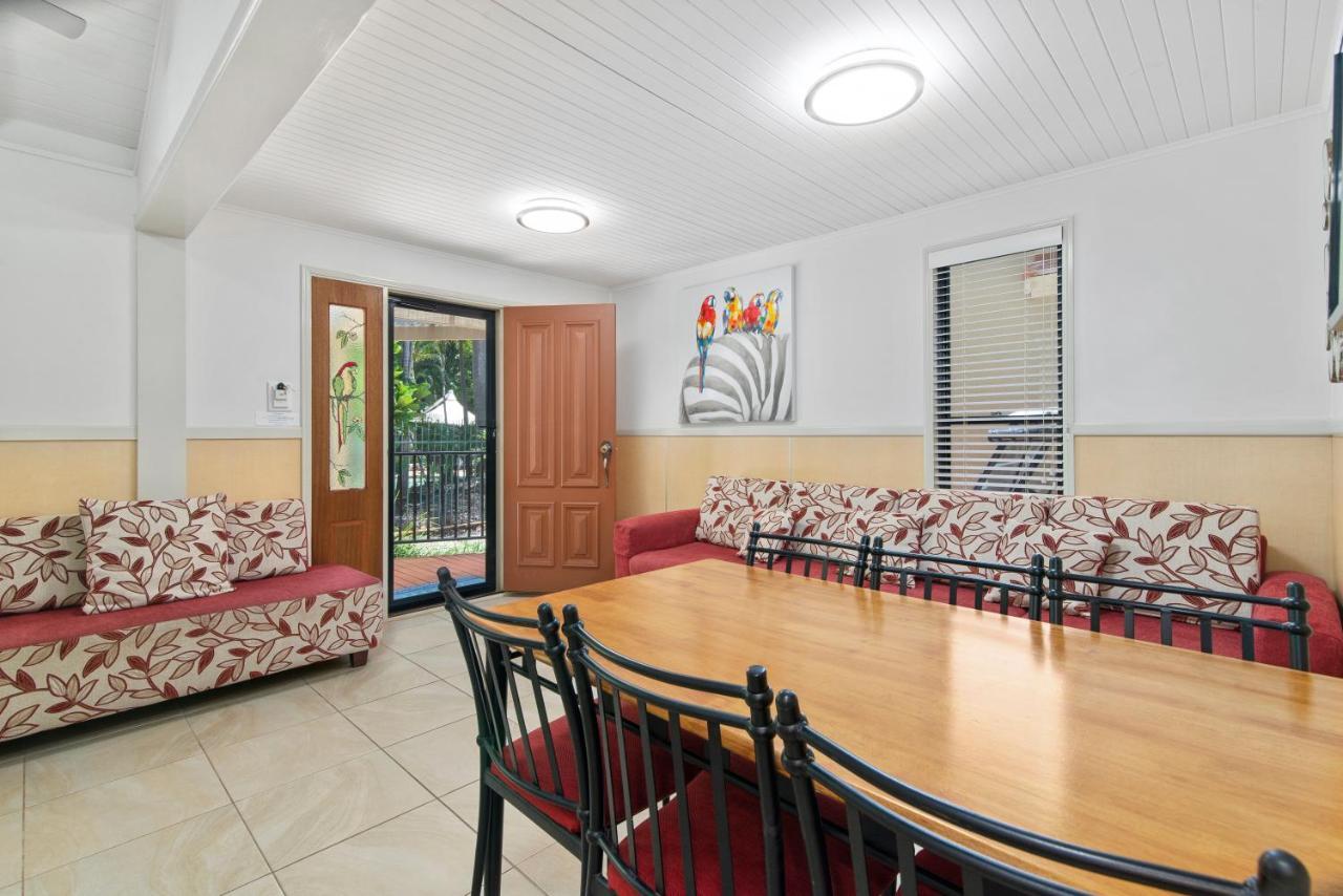 Ashmore Palms Holiday Village Gold Coast Exterior photo